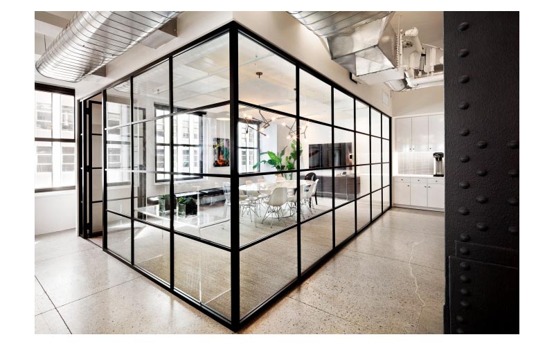 NIKE COMMUNICATIONS OFFICES
