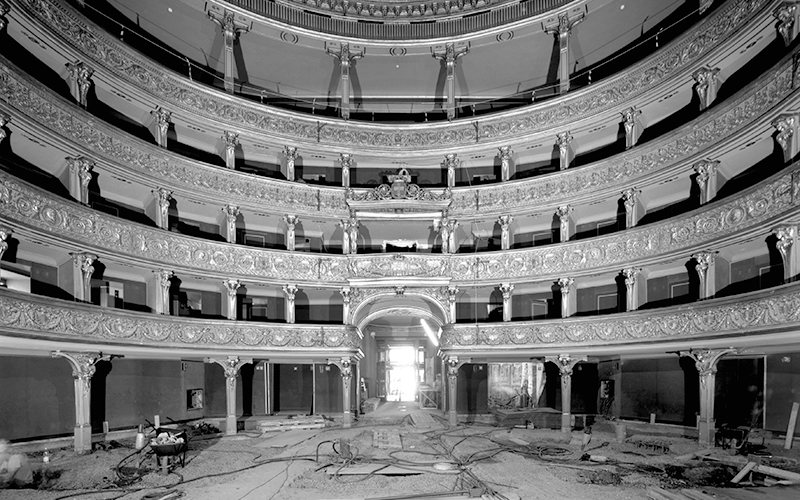 PBA Y GABRIELE BASILICO | DEL TEATRO CARIGNANO A LA BIENNALE DI VENEZIA